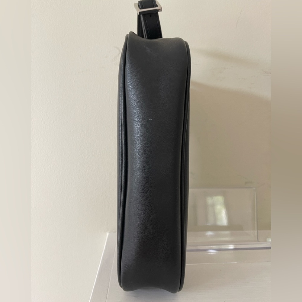 MONKL Elegant Black Women's Small Shoulder Bag EUC - Picture 3 of 7